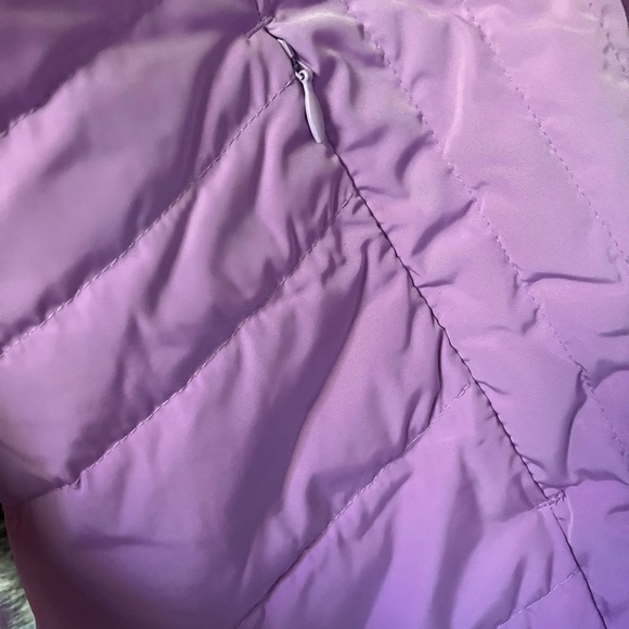 Talbots Genuine Down Puffer Vest with Detachable Faux Fur Collar Size Medium - Picture 9 of 9